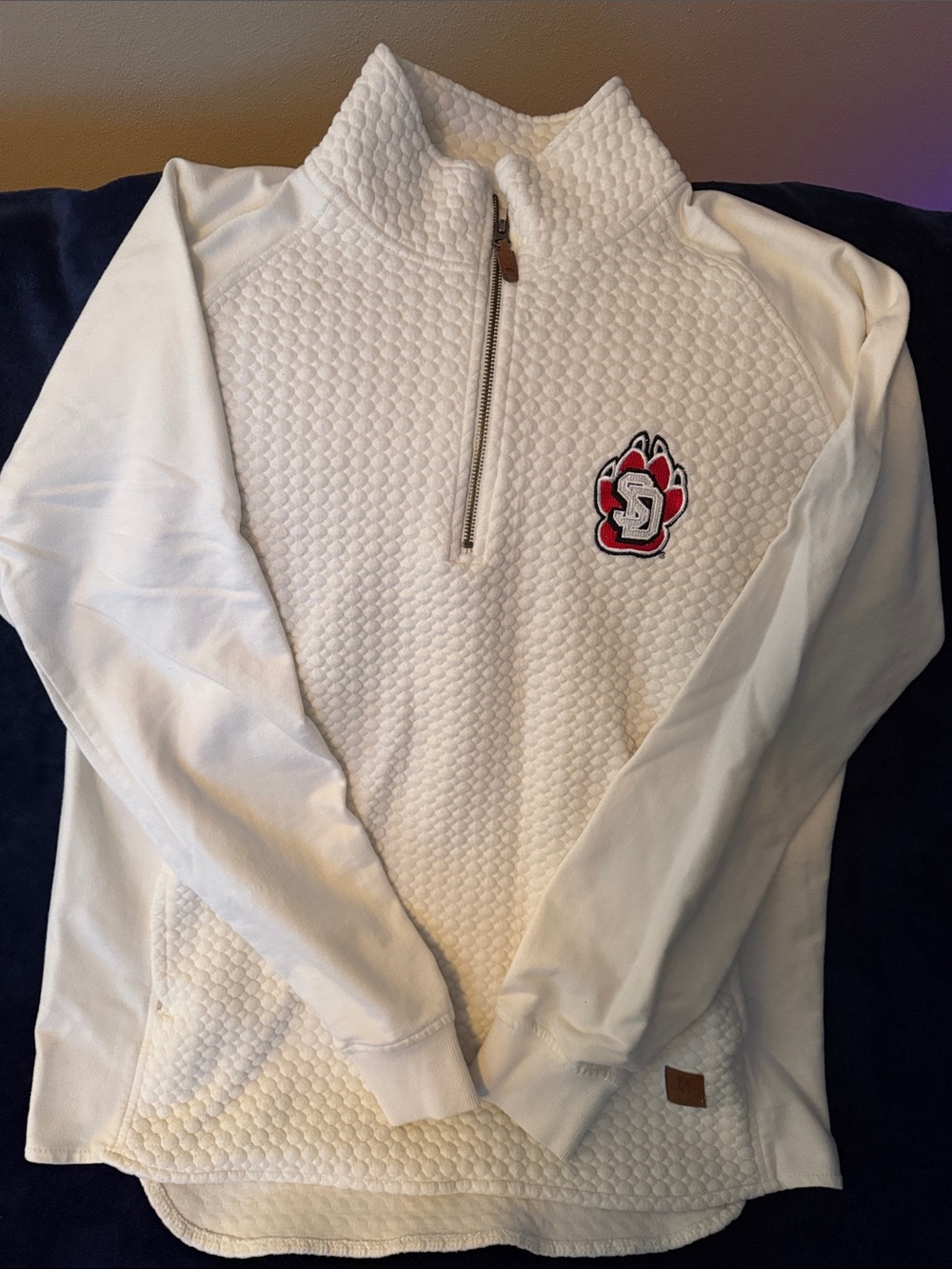 Pressbox White Quarter-Zip Textured Pullover with USD Coyotes Logo